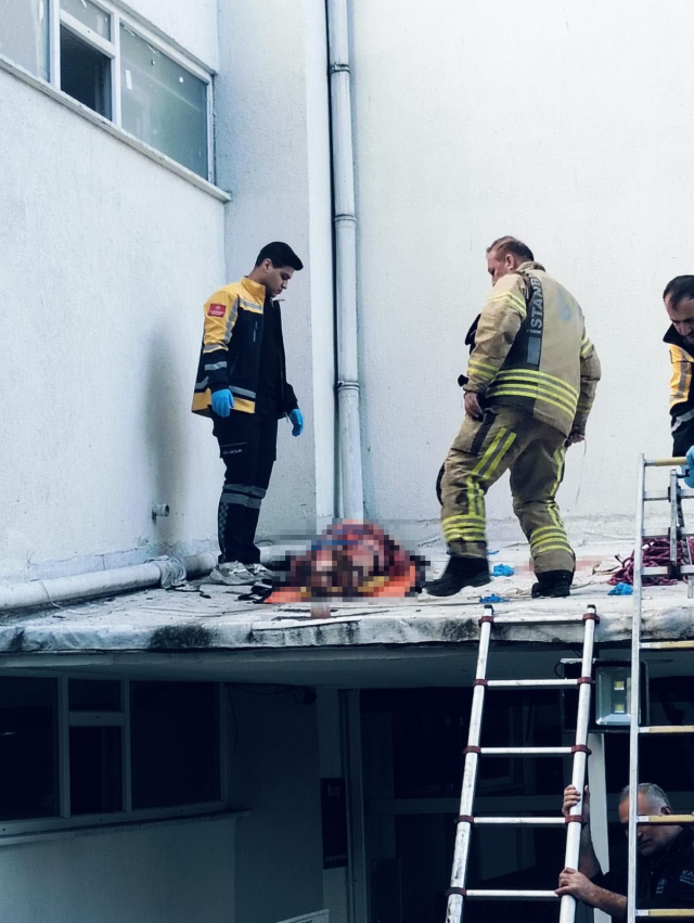 Önce silah sesleri duyuldu sonra kadın kendini 6'ncı kattan attı