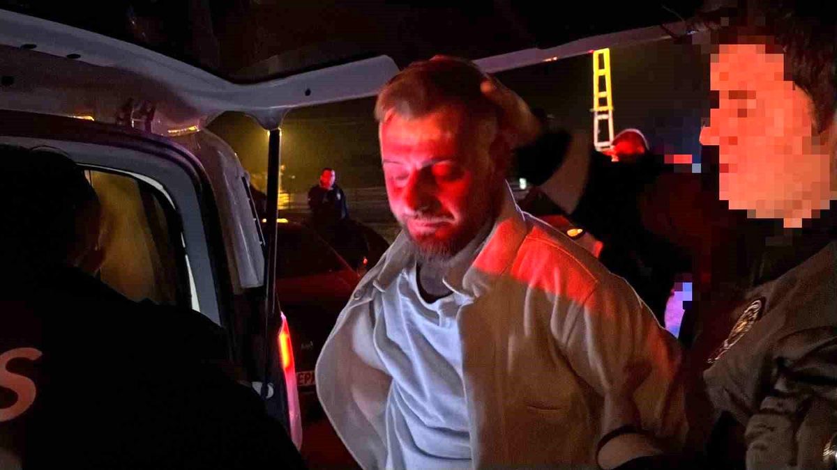 Ehliyetsiz sürücü kovalamaca sonrası yakalandı