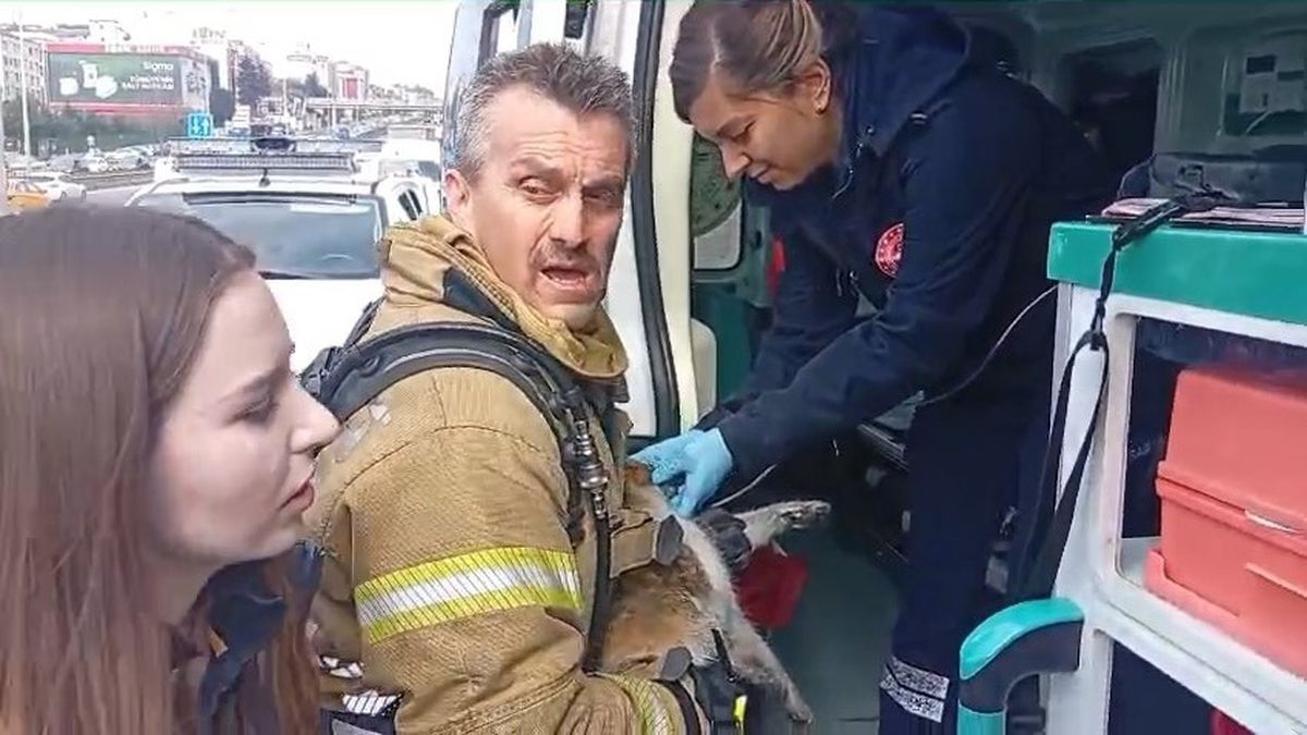 Pendik\'te İş Yerinde Yangın Çıktı