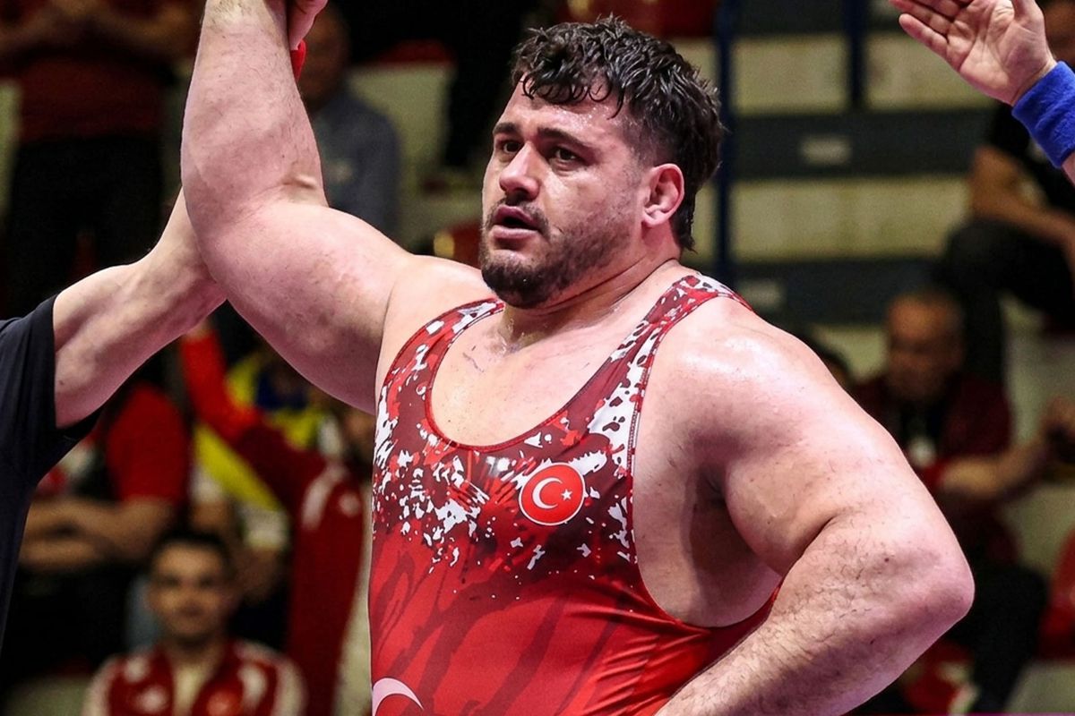 Rıza Kayaalp 13. kez Avrupa şampiyonu