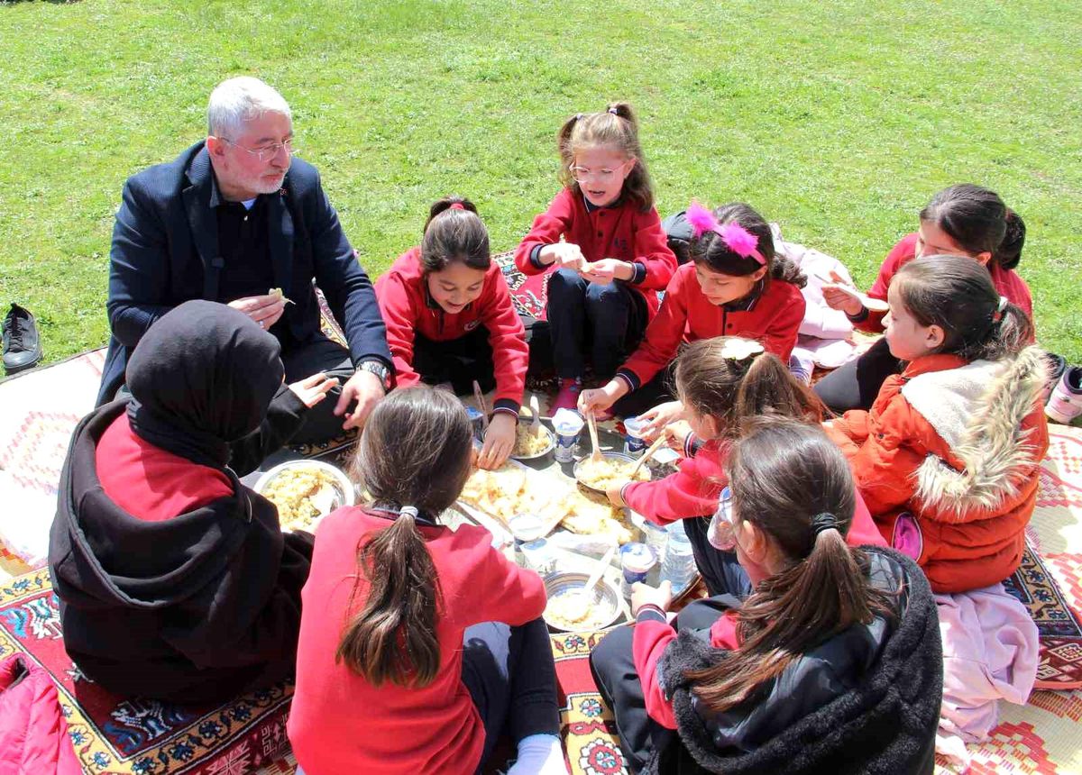 UNESCO dünya kültür miras listesindeki gelenek Hititler\'in başkentinde yaşatıldı