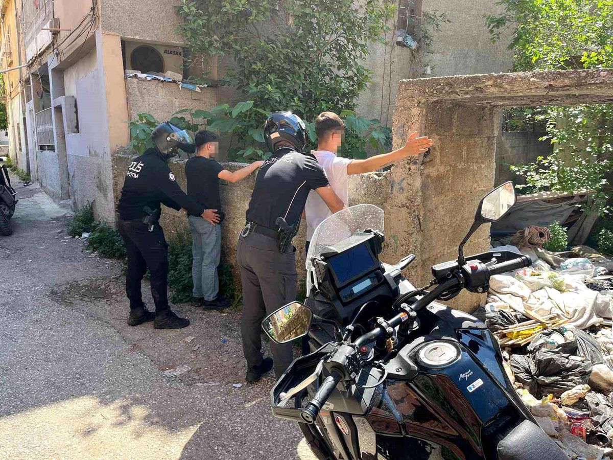 Adana\'da Metruk Binalara Denetim