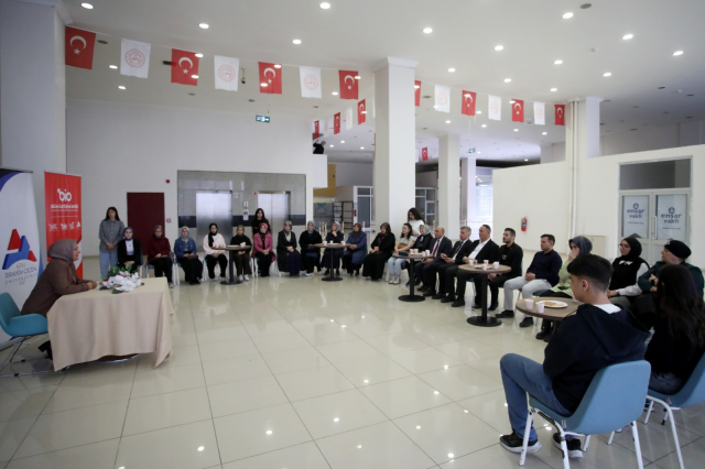 AİÇÜ’de bilim kafe buluşmasında iklim değişikliği ele alındı