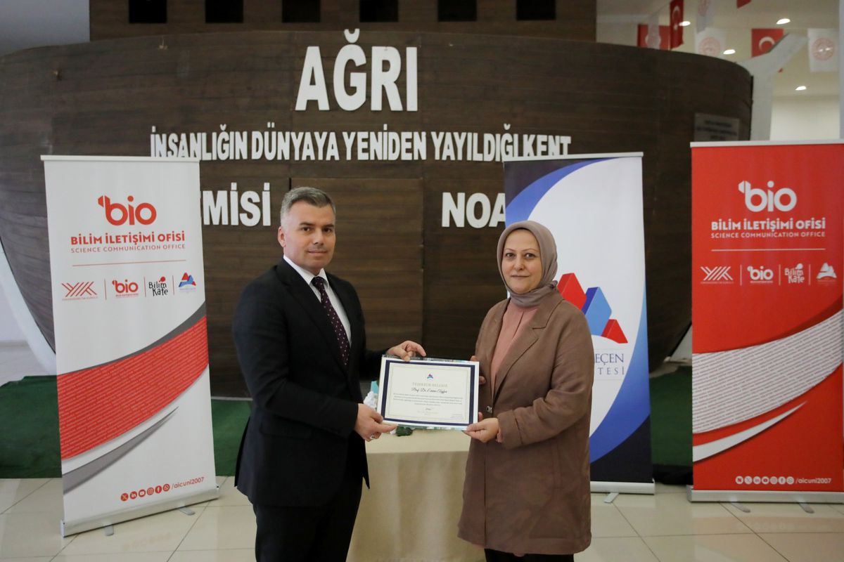 AİÇÜ’de bilim kafe buluşmasında iklim değişikliği ele alındı