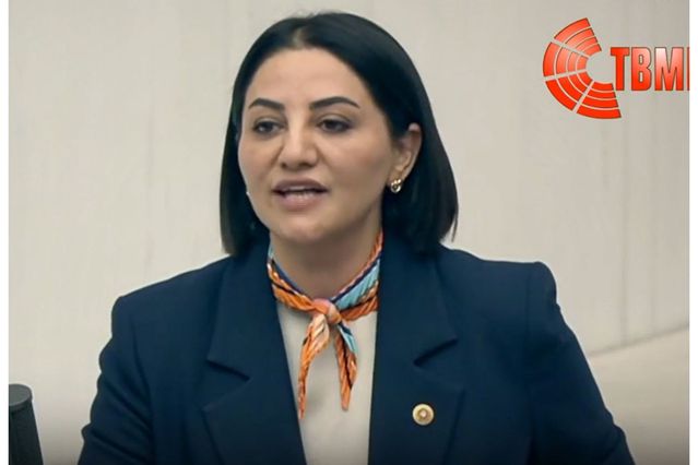 AK Partili Şengül Karslı:  “Algoritma tüccarlarına köle olma özgürlüğü olamaz!”