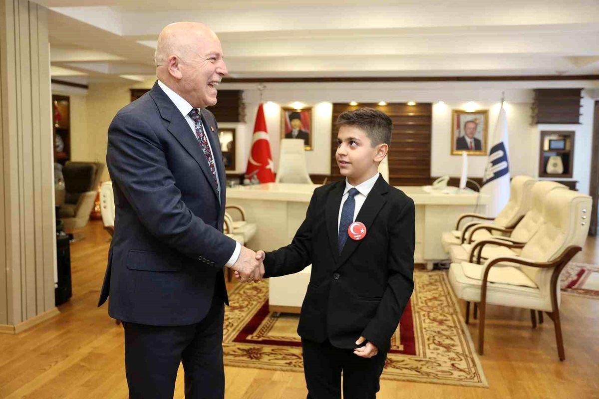 Başkan Sekmen; "Onlar gözümüzün nuru, geleceğimizin umudu"