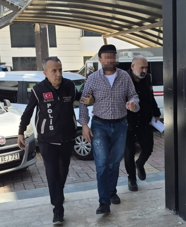 Cumhurbaşkanına hakaretten tutuklandı