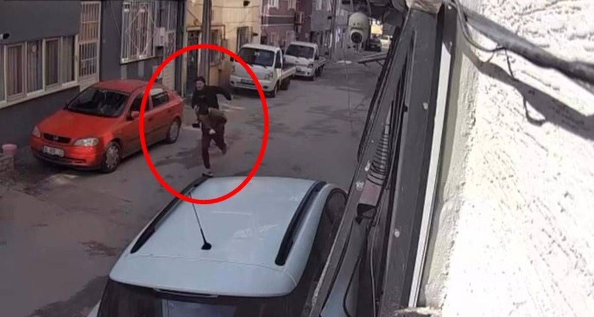 Bursa\'da Doğal Gaz Kutusuna Yumruk!