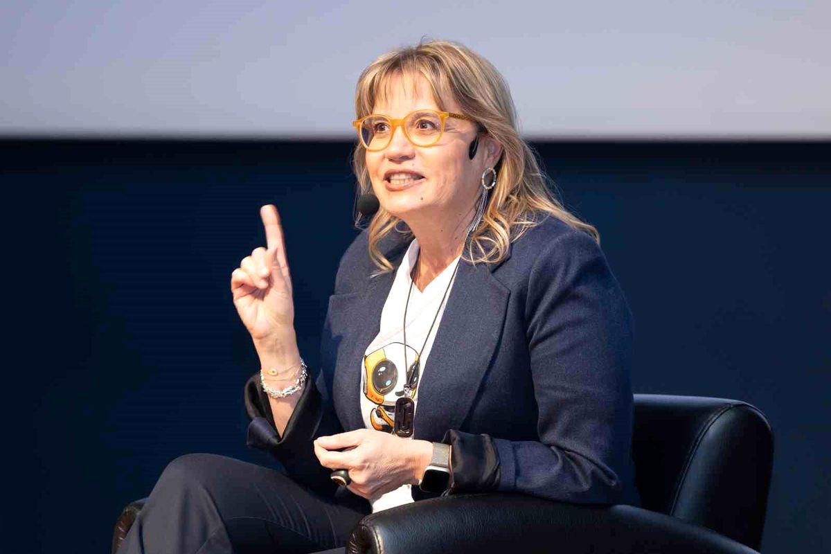 Ayşegül İldeniz: Gençler için eşsiz fırsatlar!