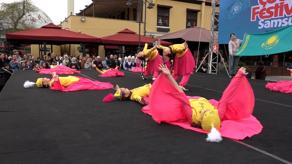 Samsun\'da Türk Dünyası Çocuk Festivali