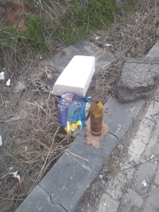 Sivas'ta yol kenarında havan topu mermisi bulundu