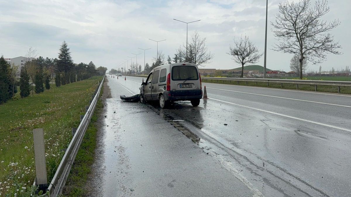 Eskişehir\'de Trafik Kazası ve Yangın