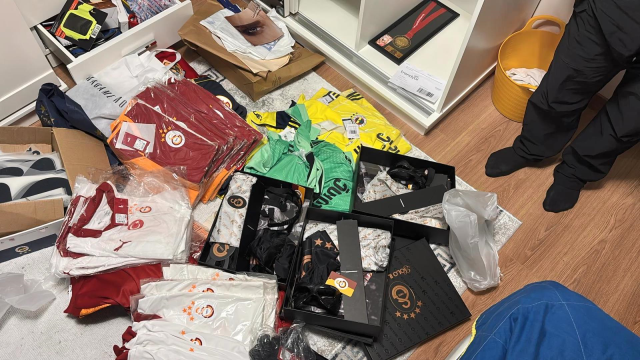 Türkiye'de bir ilk! Derbide karaborsa bilet satışına operasyon