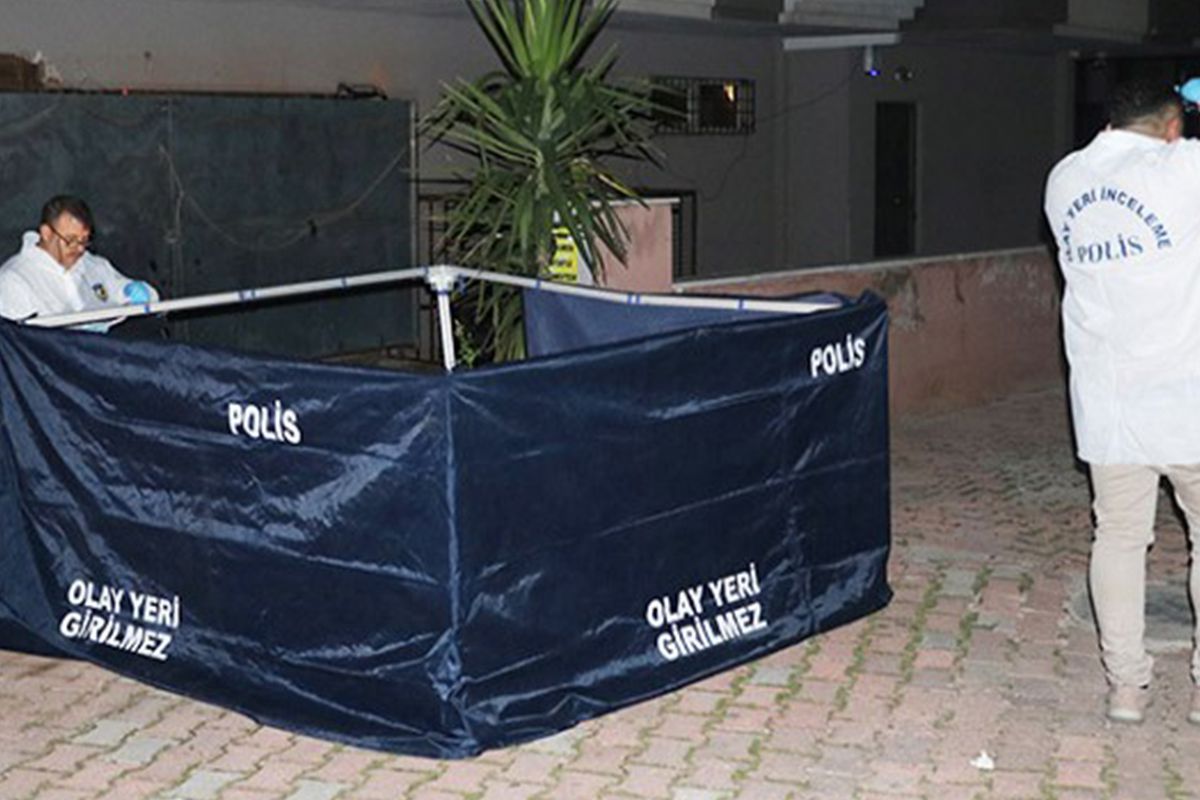 Muratpaşa’da Hareket Halindeki Cansız Bedene Ulaşıldı