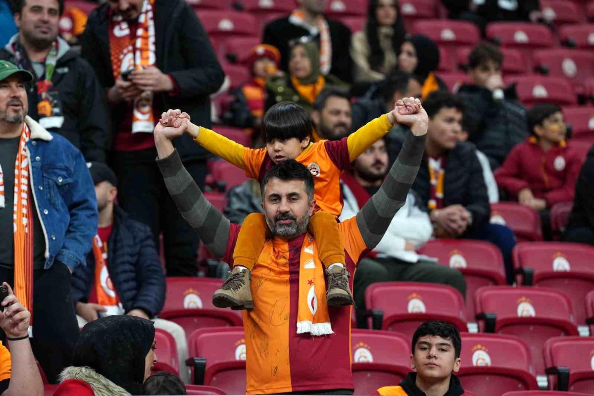 Galatasaray - Gençlerbirliği: Golsüz İlk Çeyrek