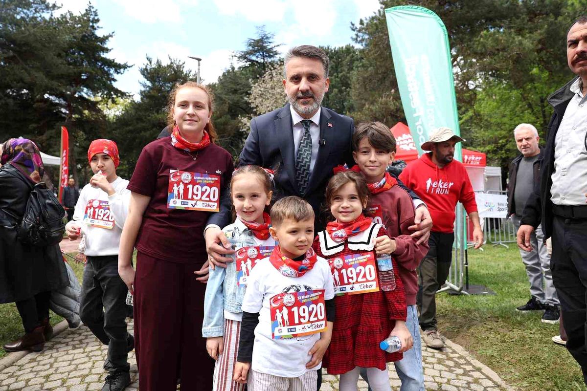 23 Nisan Bursa\'da coşkuyla kutlandı