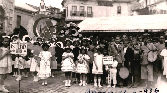 Atamızın armağanı 23 Nisan'ın tarihsel yolculuğu! TBMM'nin açılışından dünya çocuklarına