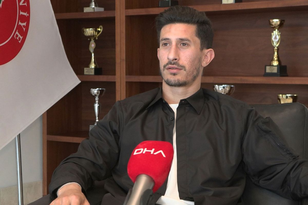 Burak Öksüz depremde yaşadıklarını 3 yıl sonra anlattı: Oturduğum bina...