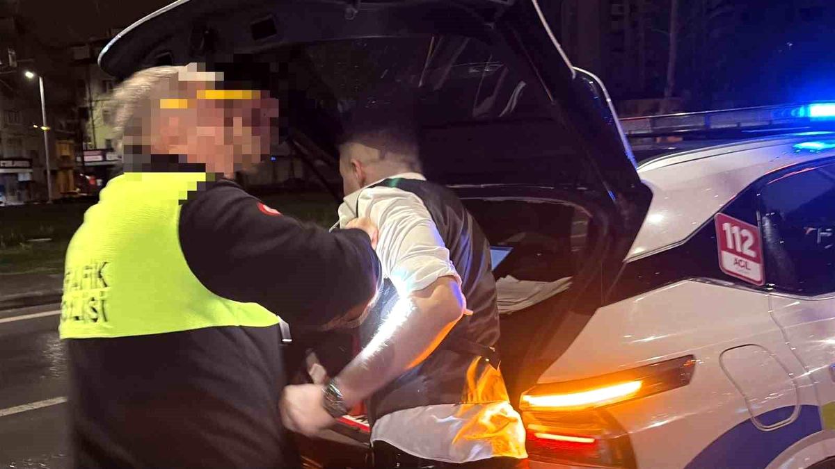 Kayseri\'de Alkollü Sürücü Kaza Yaptı