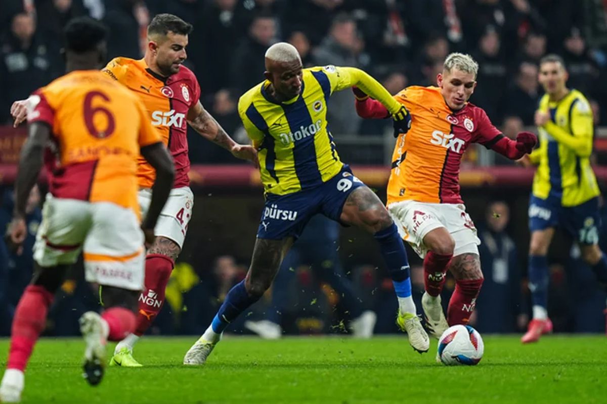 Derbi kavgası günler öncesinden başladı! Galatasaray\'ın açıklamasına Fenerbahçe\'den jet yanıt
