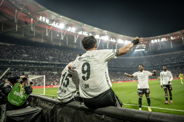 Dolmabahçe'de sürprize yer yok! Beşiktaş, kupada adını yarı finale yazdırdı