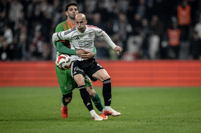 Dolmabahçe'de sürprize yer yok! Beşiktaş, kupada adını yarı finale yazdırdı