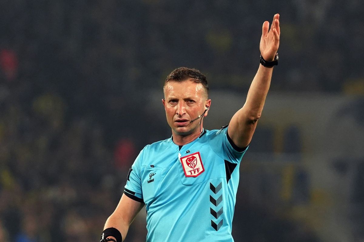 Galatasaray - Fenerbahçe derbisinin hakemi belli oldu