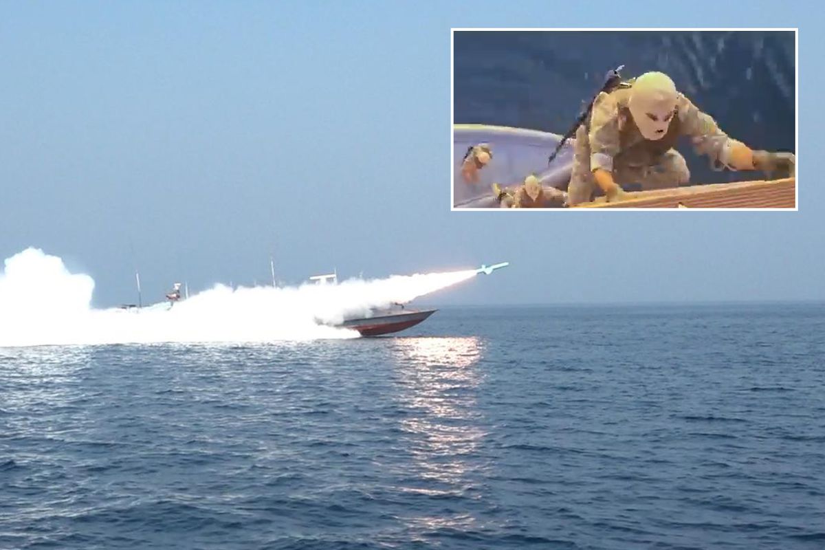 İran, Hürmüz Boğazı\'nda 2 Gemiyi Ele Geçirdi