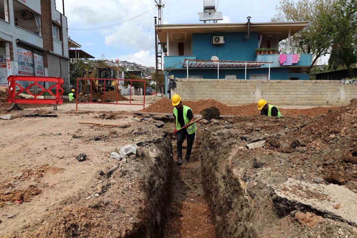 Kırıkhan\'da içme suyu projesinde 49 kilometrelik hat tamamlandı