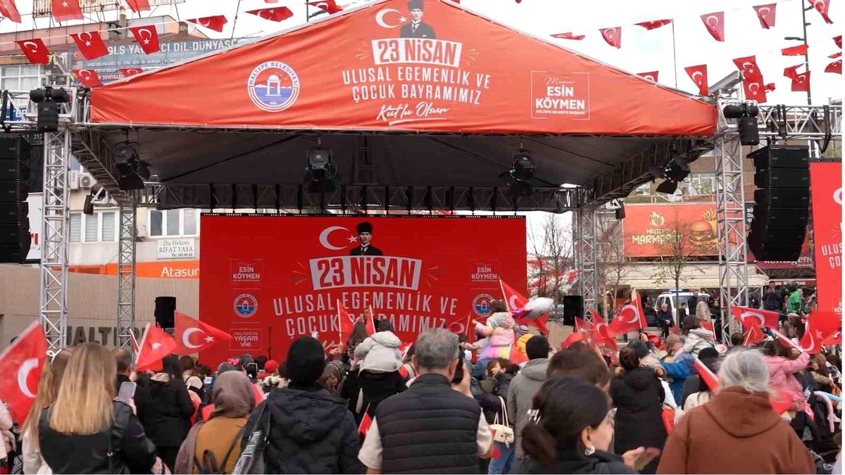 Maltepe\'de 23 Nisan coşkusu