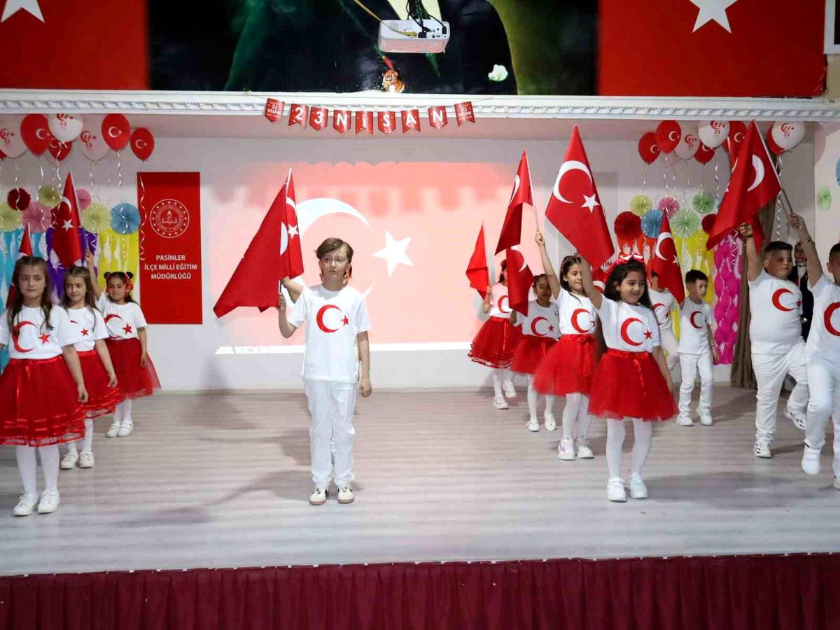 Pasinler\'de 23 Nisan coşkuyla kutlandı