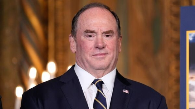 İran'ın Hürmüz'deki operasyonu sonrası ABD donanmasında sürpriz ayrılık