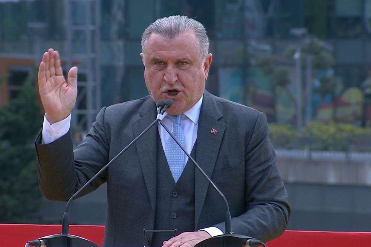 Bakan Osman Aşkın Bak dev tesisin temel atma töreninde konuştu: Şampiyon Cimbom için...