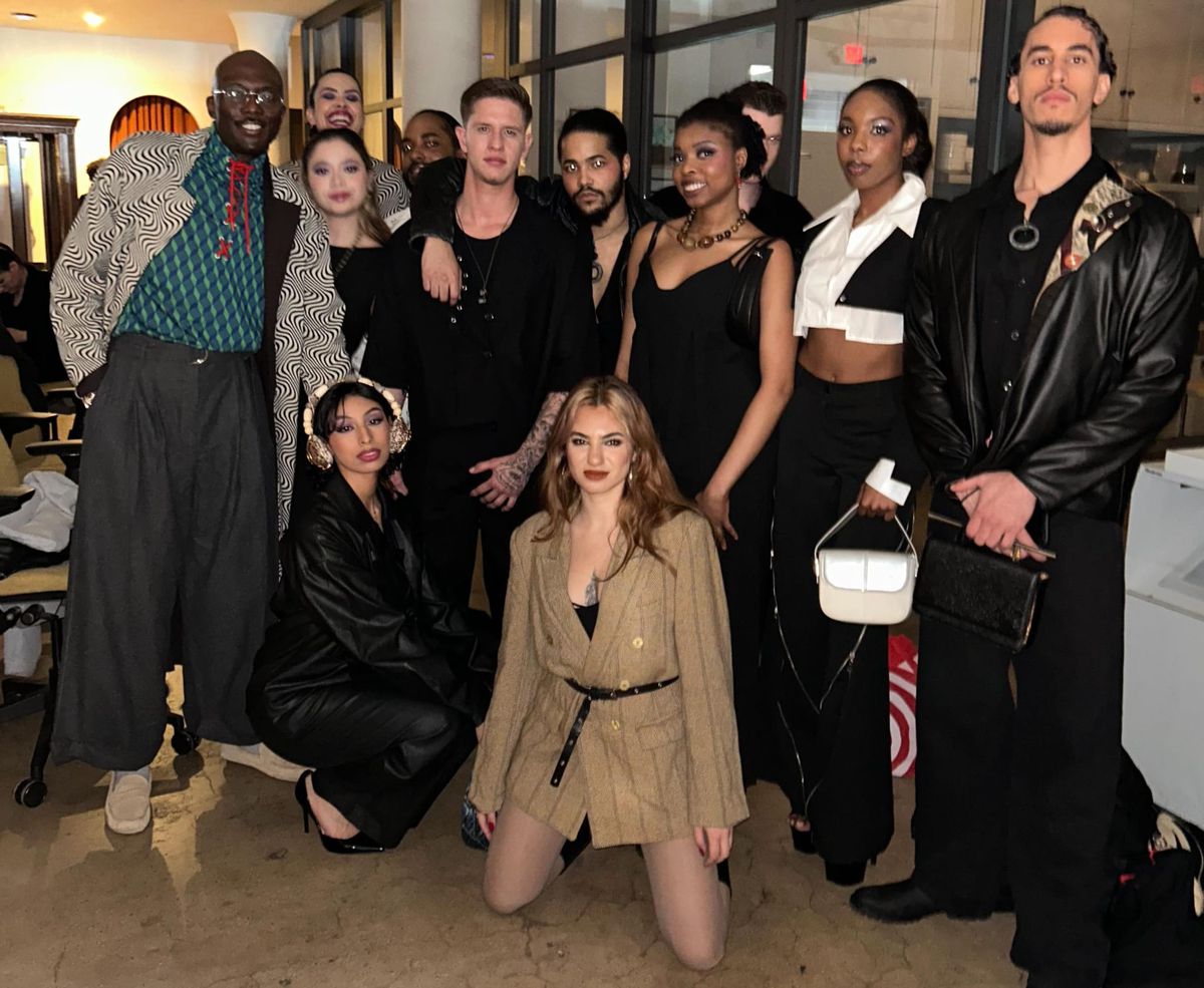 Türk tasarımcı İzel Sandıkçı New York’ta ilk defilesini gerçekleştirdi