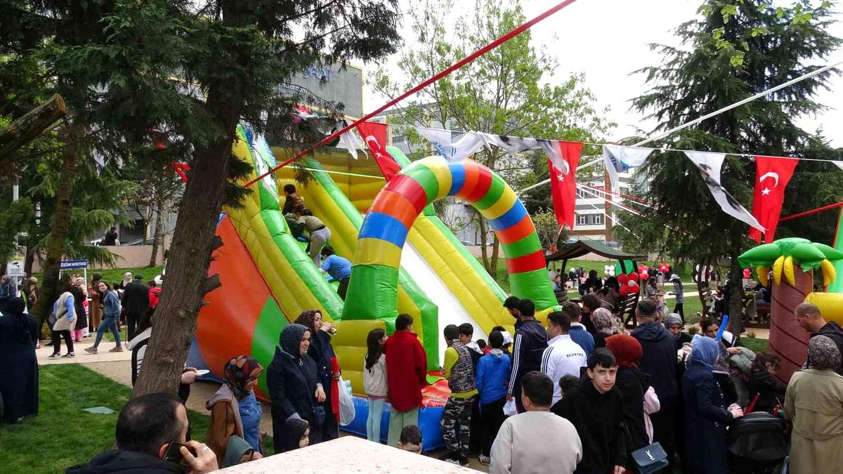 Tuzla İshakpaşa Parkı yenilenen yüzüyle hizmete açıldı