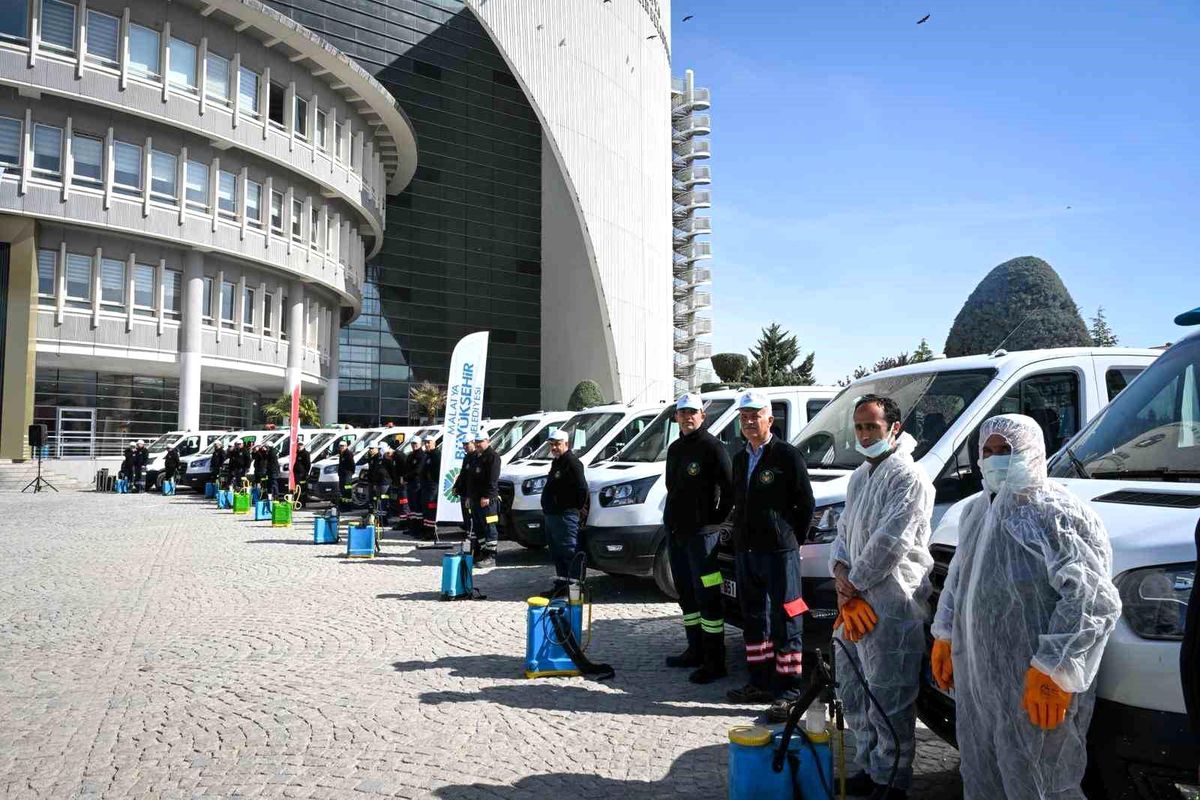 Başkan Er: "Yılın 12 ayı haşere ve vektörlerle mücadele var"