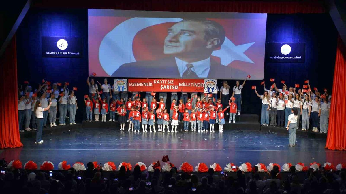 Büyükçekmece\'de 23 Nisan coşkuyla kutlandı