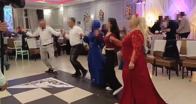 Eşinin altınlarıyla sevgilisine düğün yaptı