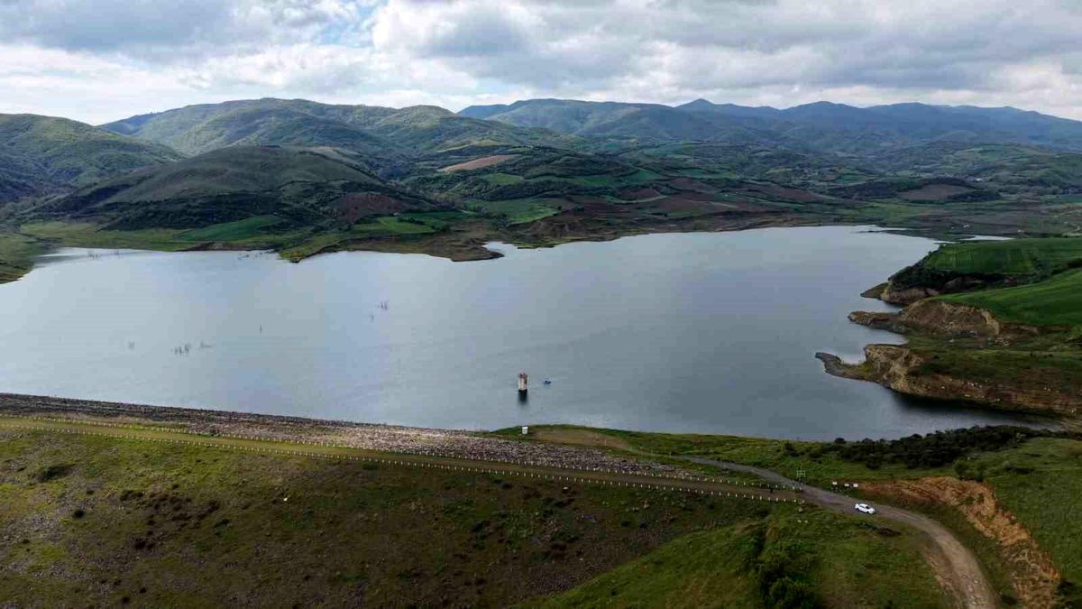 Tekirdağ\'da kuruyan baraj yağışlarla canlandı