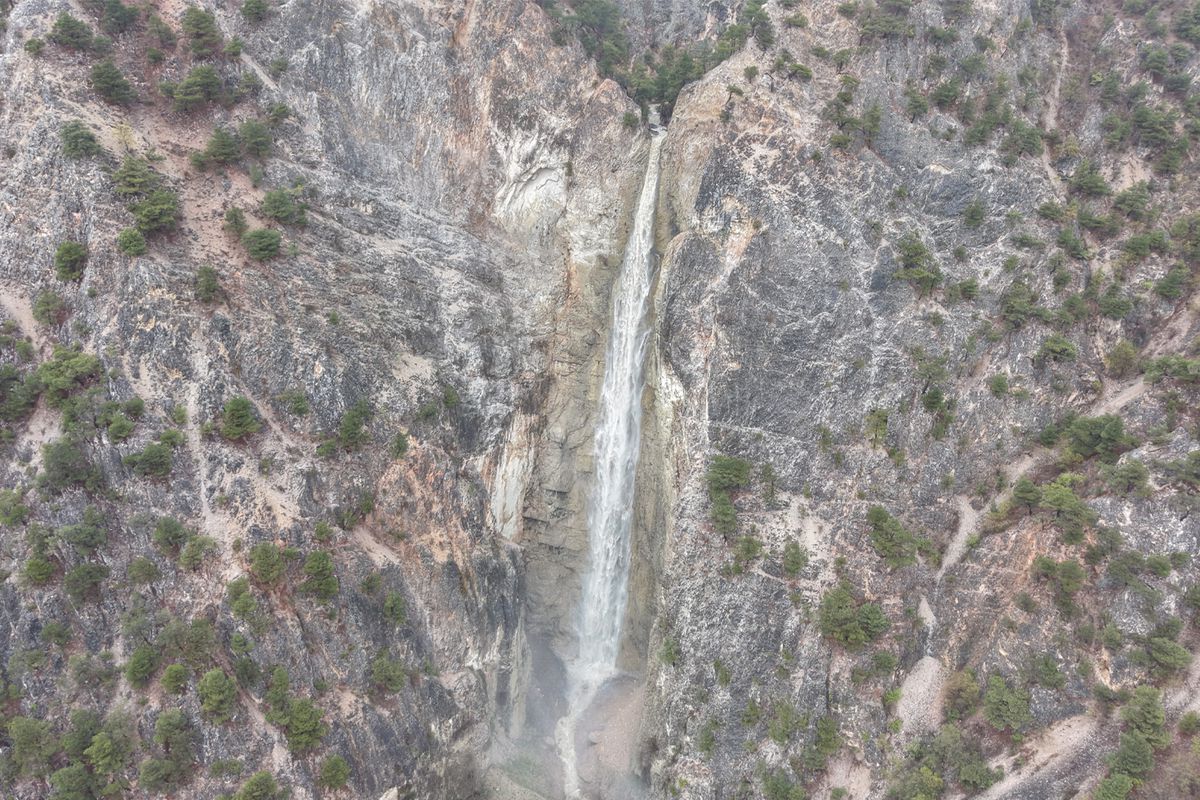 Tokat\'ta kuruyan şelale yeniden hayat buldu