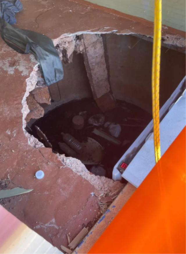 Tuvalet çöktü, turist 2 metre derinliğindeki atık çukuruna düştü