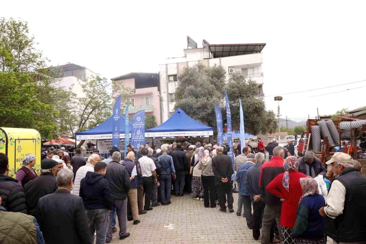 Ata tohumları Karpuzlu ve Didim\'de vatandaşlara dağıtıldı