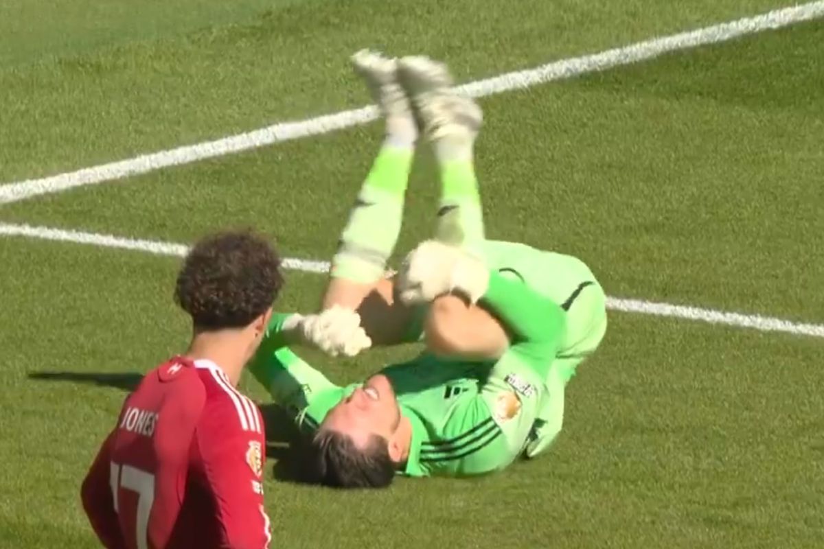 Bu kadarı da insafsızlık! Rakip kaleci sakatlanıp yerde yatarken gol attılar