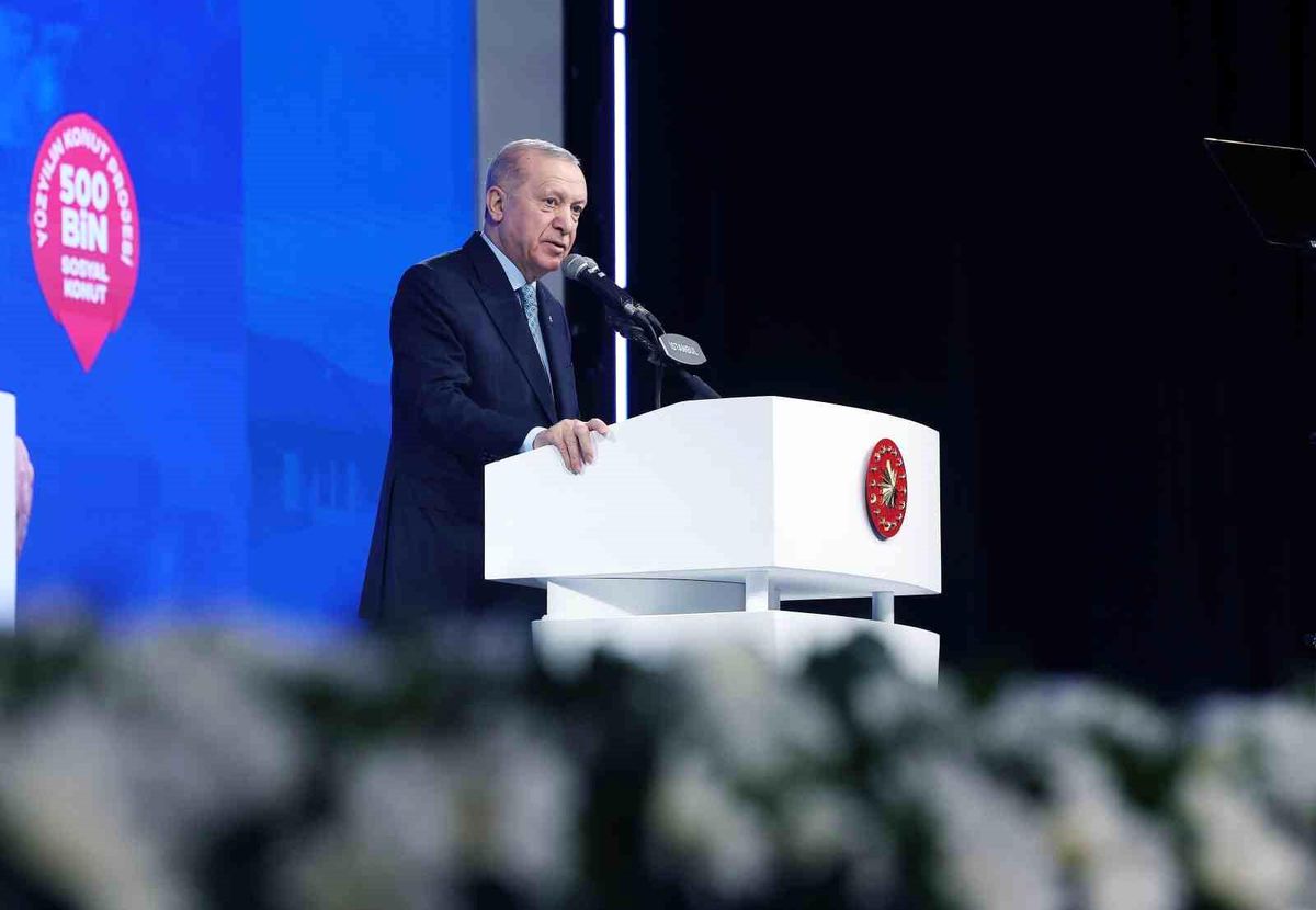 Cumhurbaşkanı Erdoğan: "İstanbul\'un güvenliği için yegane çözüm kentsel dönüşümdür"