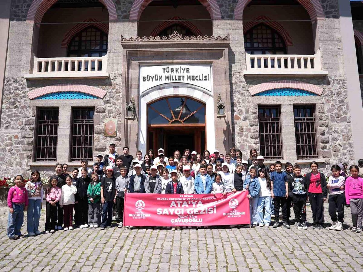 Denizli Büyükşehirden "Ata\'ya Saygı Gezisi"