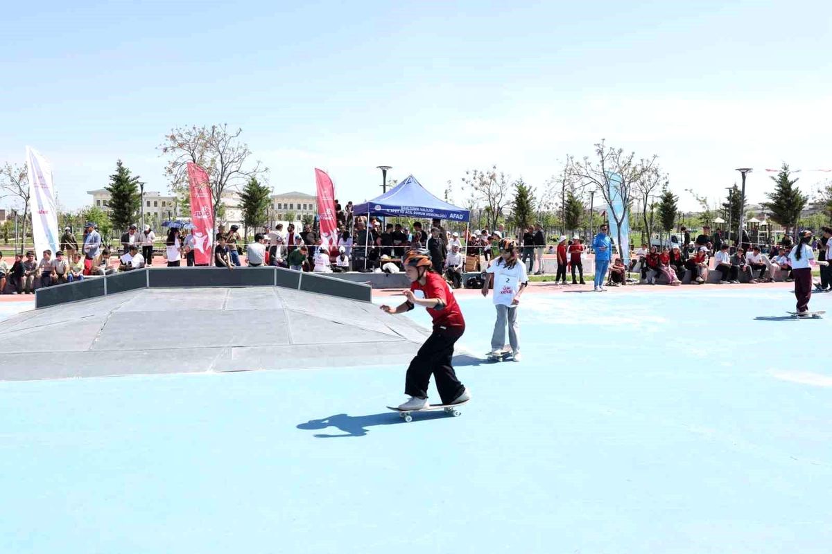 Eyyübiye\'de kaykay turnuvası