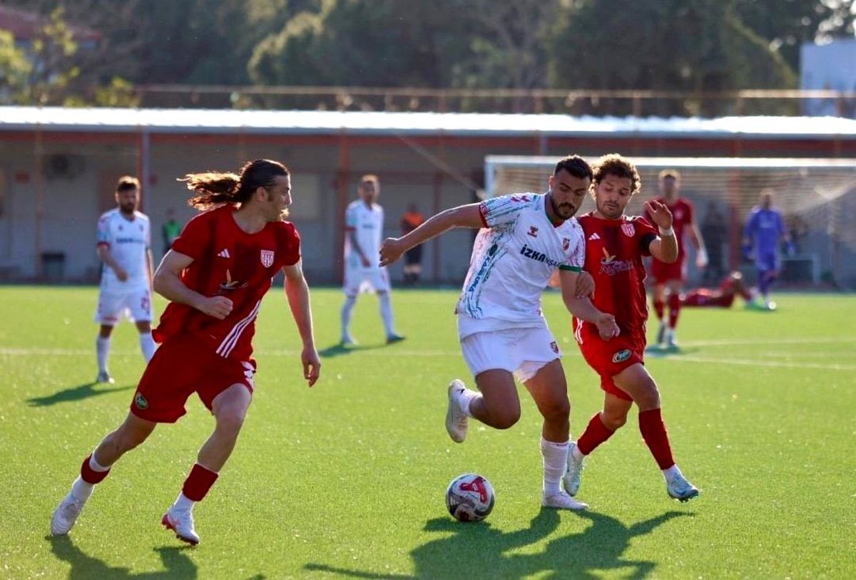 Karşıyaka, Ayvalık deplasmanından beraberlikle döndü