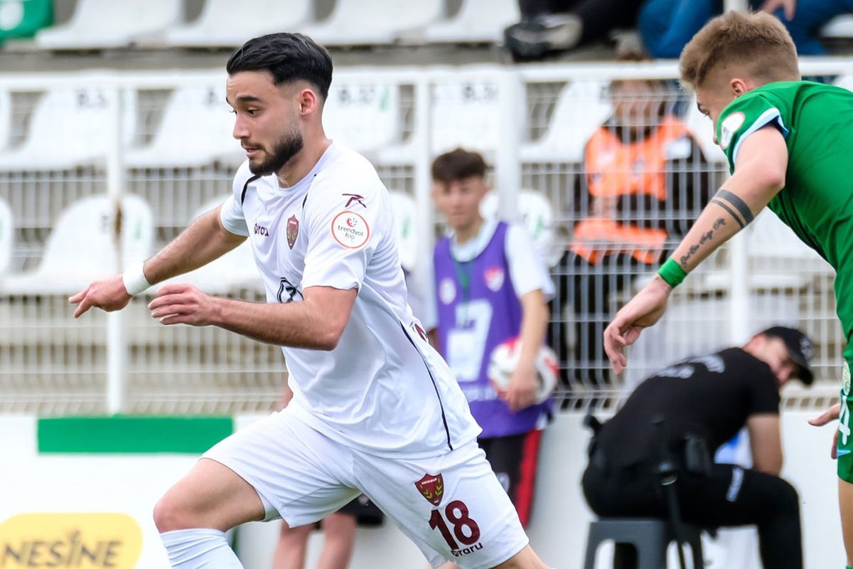 Küme düşen Serik Spor ve Hatayspor\'un mücadelesinde gol yağmuru