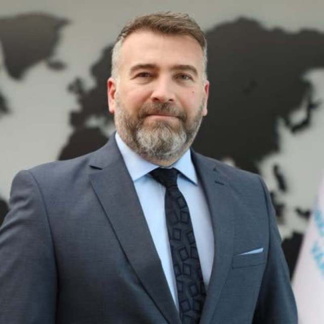 Milli Eğitim Bakan Yardımcılığına atanan Cihad Demirli kimdir?