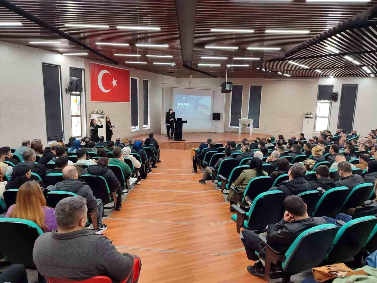 Narkorehber faaliyetleri kapsamında Erzincan\'da bilgilendirme semineri